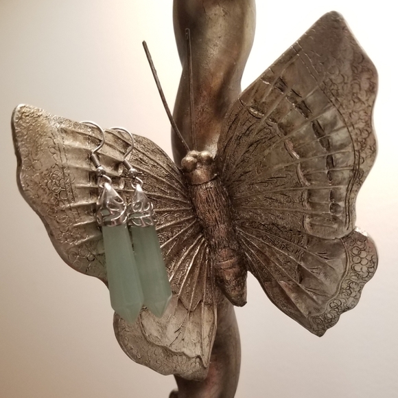 NWT - Natural Jade Earrings - Picture 2 of 6